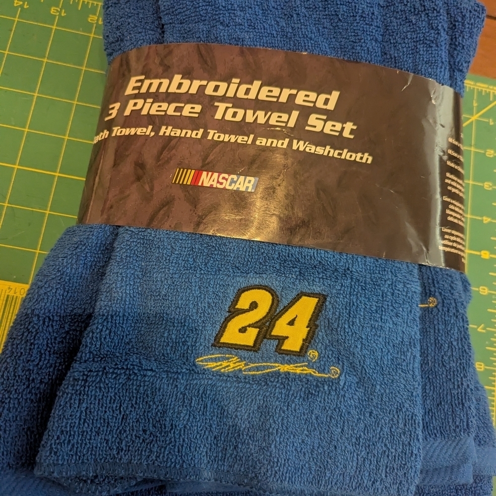 NASCAR Blue Embroidered Towel Set